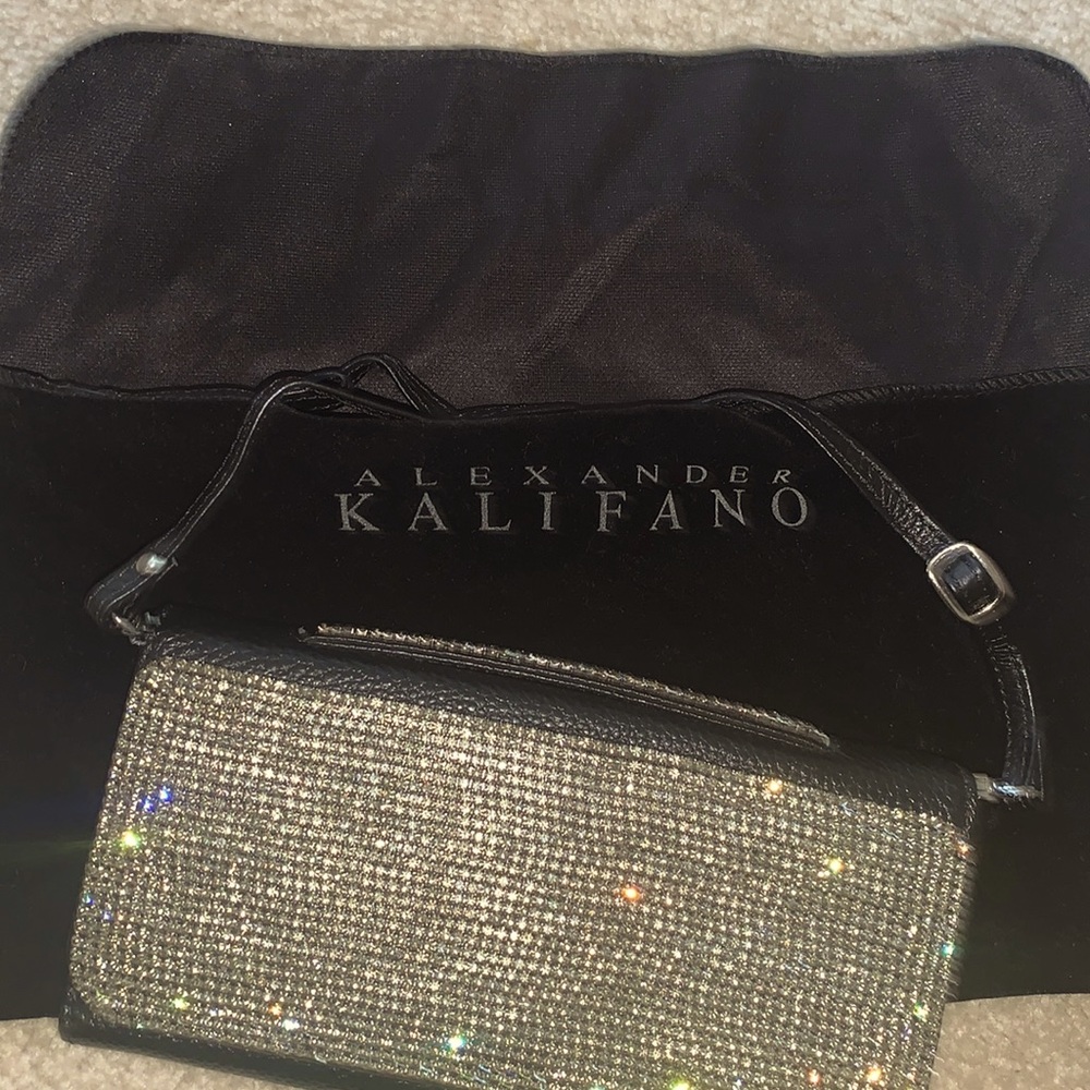 Alexander Kalifano wallet purse with strap